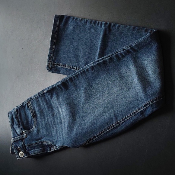 Maurices Slim Boot Jean, Size 6 - Picture 1 of 11